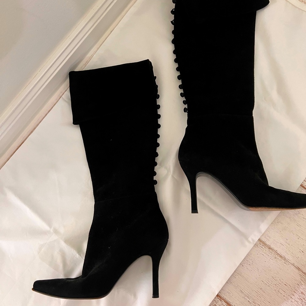 Stuart Weitzman Ladies Suede Boots